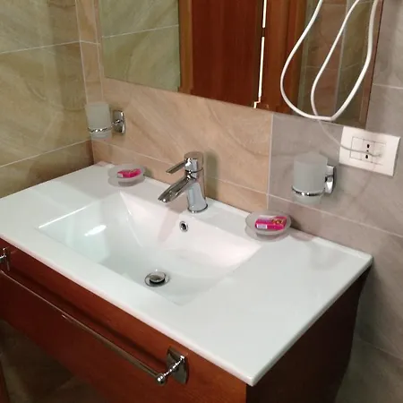 Hotel Green Ξενοδοχείο Vasqarr