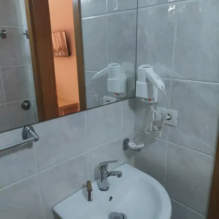 Hotel Green Hotell 4*