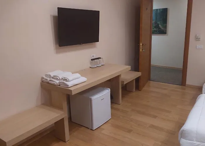 Hotel Green Отель Vaqarr