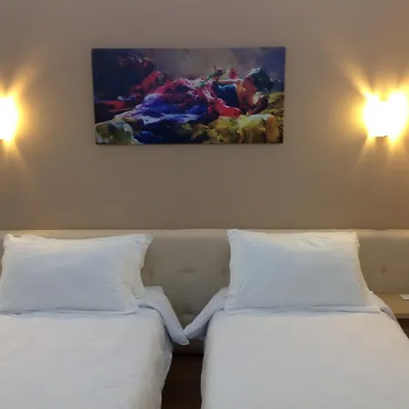 Hotel Green فندق