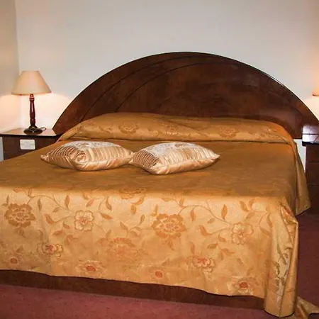 Hotel Green Vasqarr