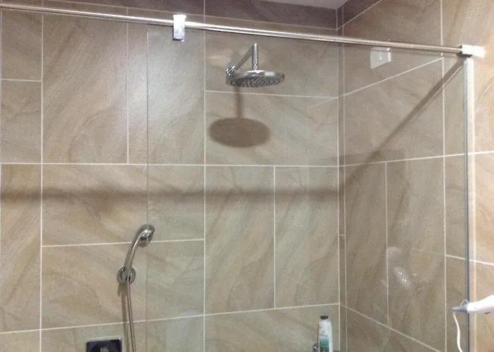 格林酒店 Vasqarr